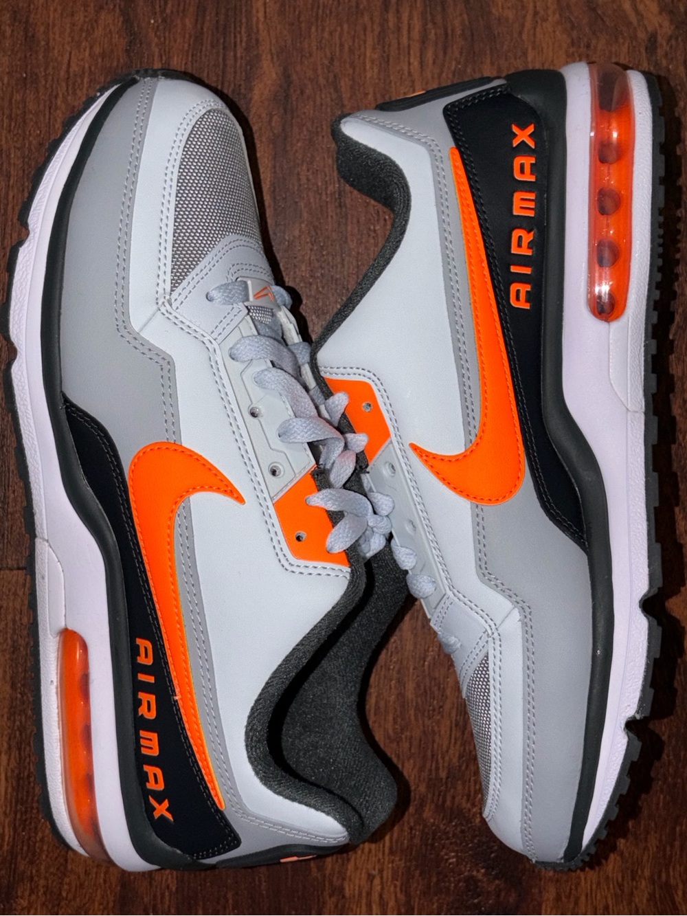 Nike Air Max size 9.5